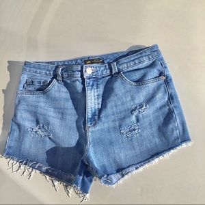 Lee Distressed cutoff fringe shorts Sz 12
